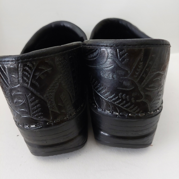 Dansko Tooled Leather Black Clogs Size 39 - Picture 7 of 10